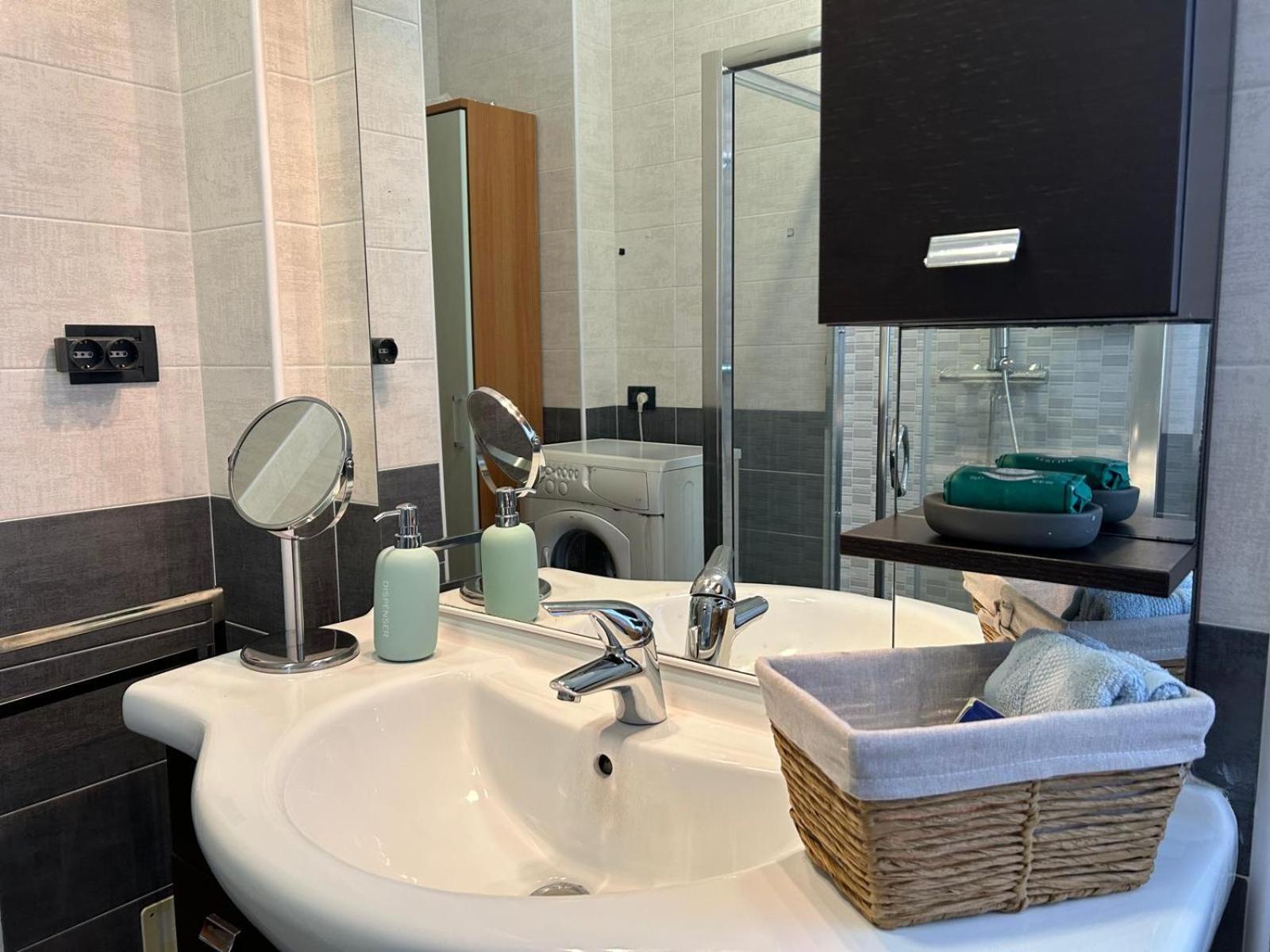Your Home In Milan - Elegant & Comfortable Stay Eksteriør billede